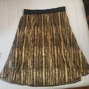 NWOT LuLaRoe Elegant Lola Skirt